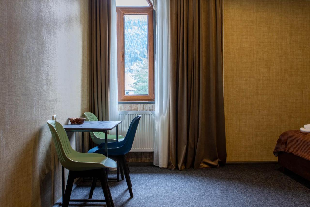 Hotel Eden Местія Екстер'єр фото