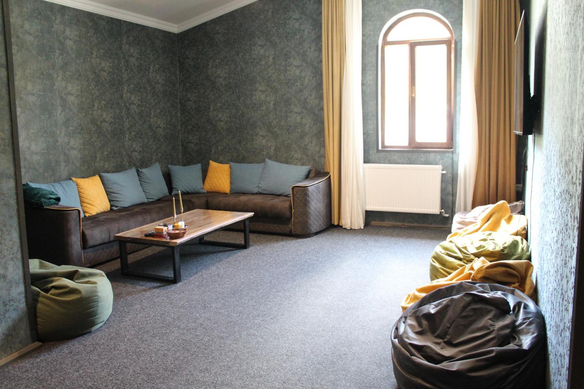 Hotel Eden Местія Екстер'єр фото
