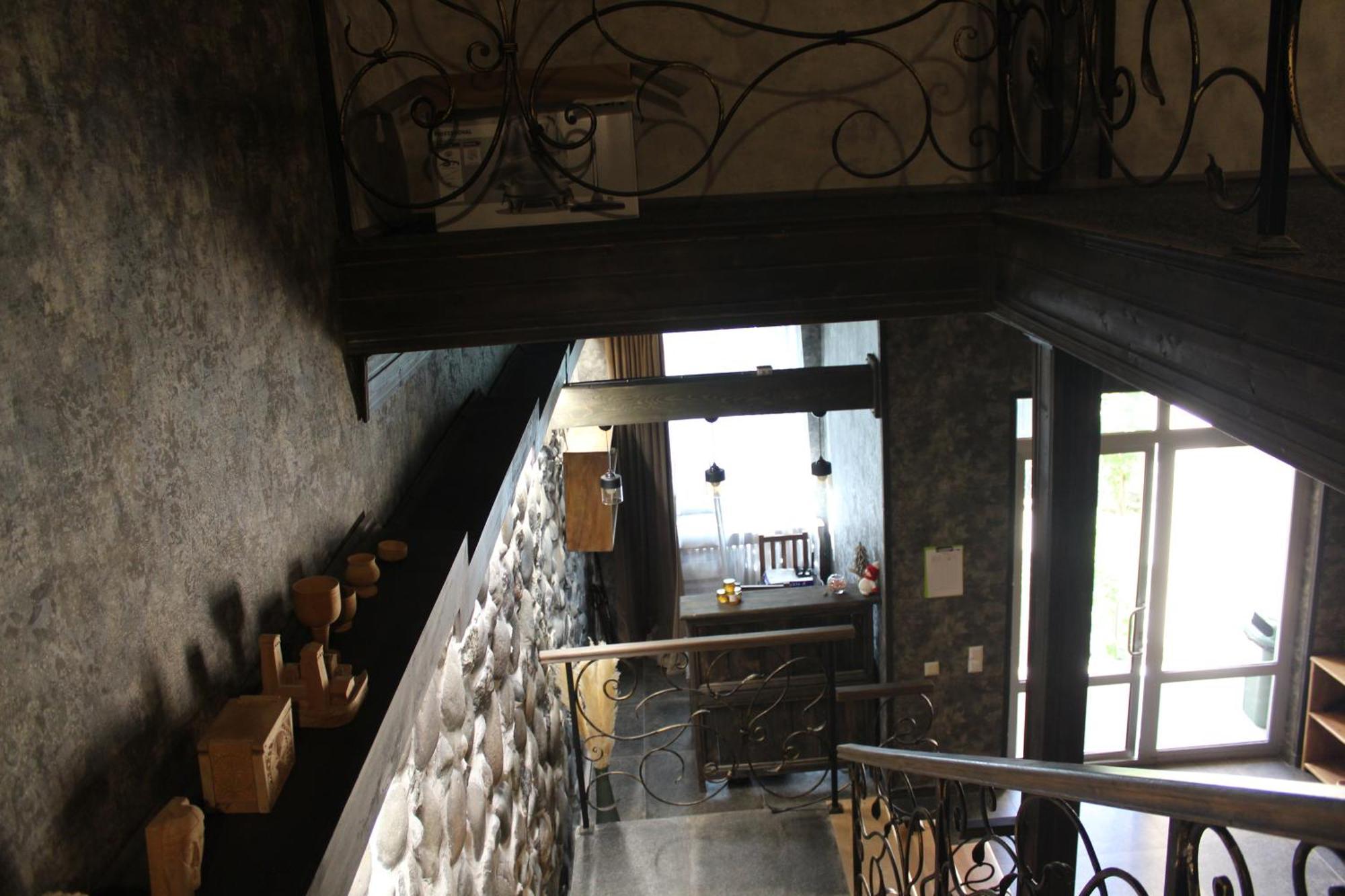 Hotel Eden Местія Екстер'єр фото